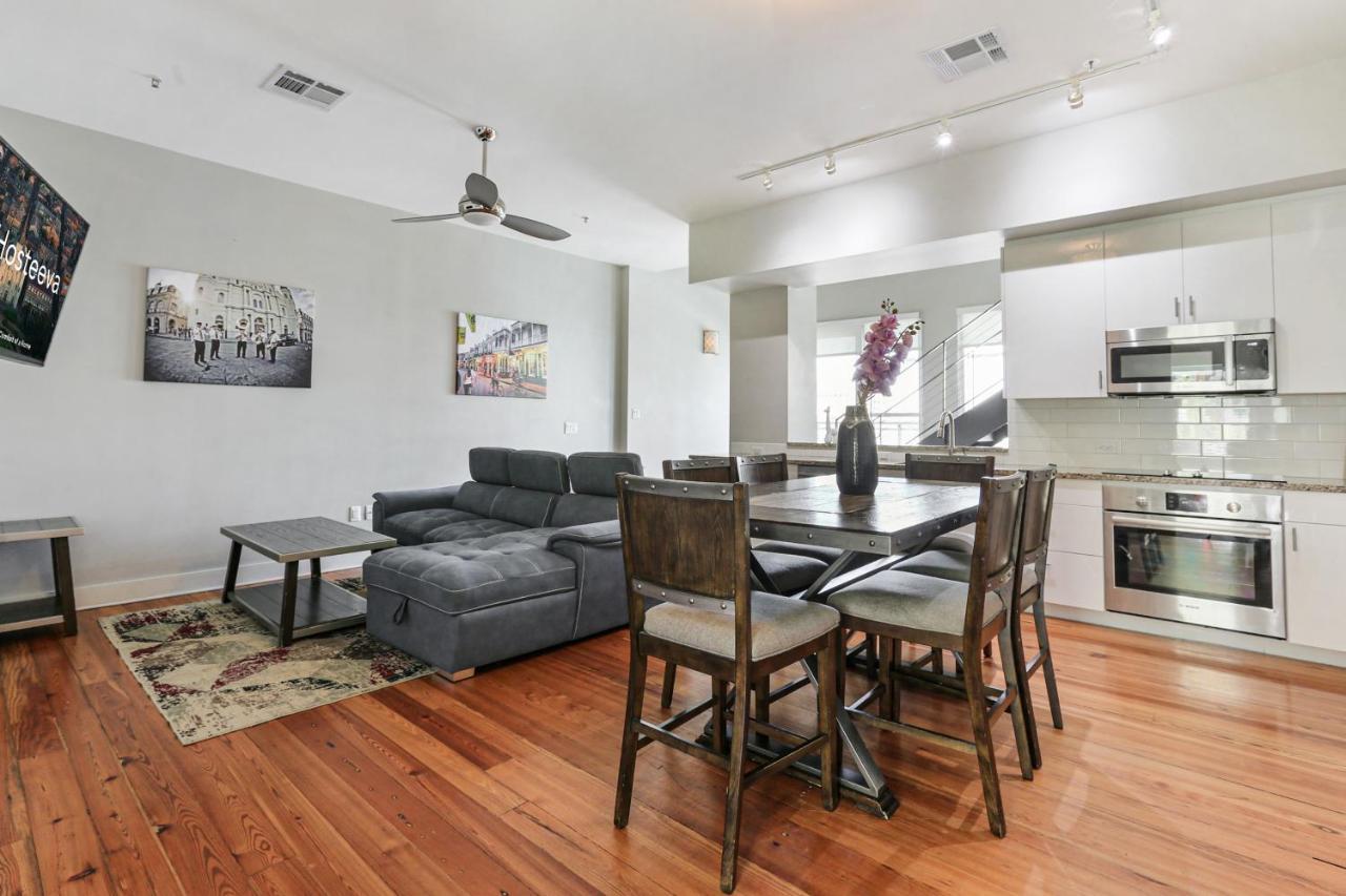 2 Bedroom Elegant Condos In Downtown ニューオーリンズ エクステリア 写真