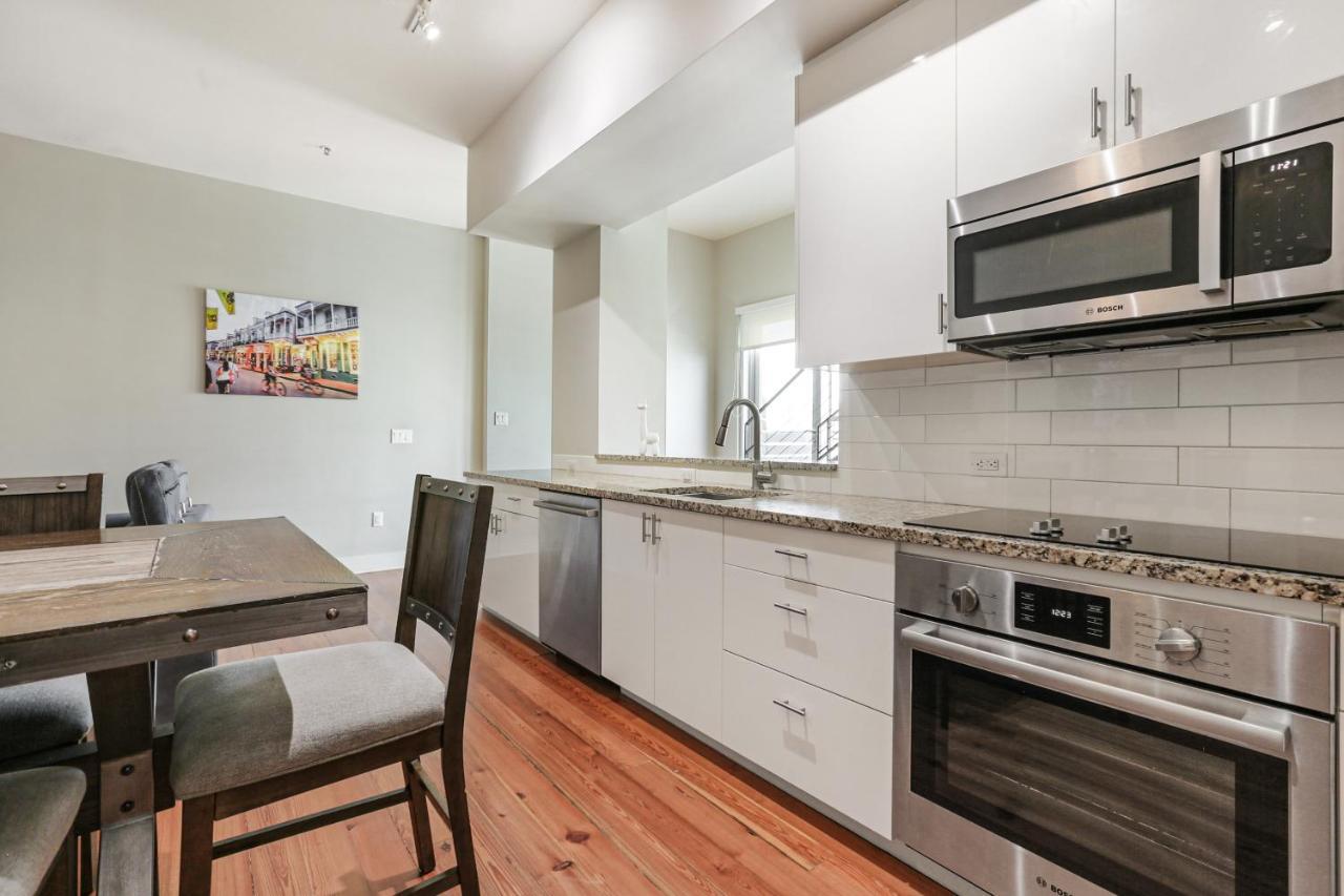 2 Bedroom Elegant Condos In Downtown ニューオーリンズ エクステリア 写真