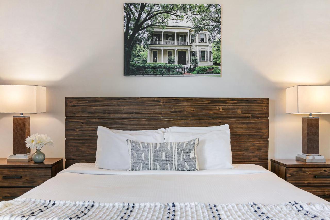2 Bedroom Elegant Condos In Downtown ニューオーリンズ エクステリア 写真