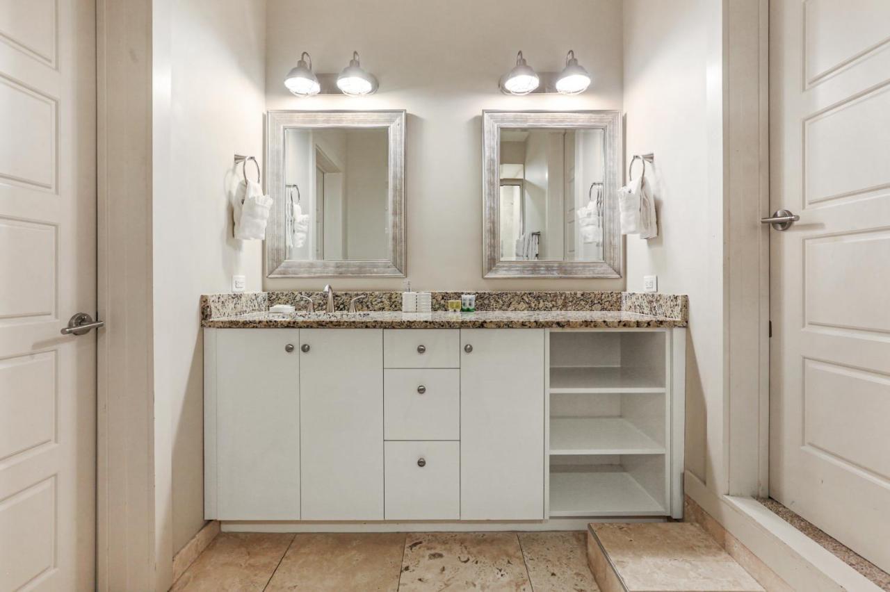 2 Bedroom Elegant Condos In Downtown ニューオーリンズ エクステリア 写真