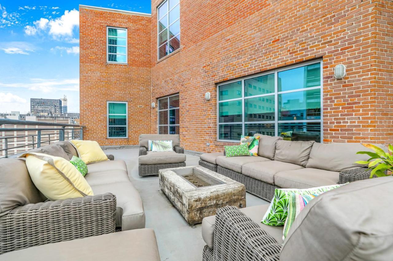 2 Bedroom Elegant Condos In Downtown ニューオーリンズ エクステリア 写真