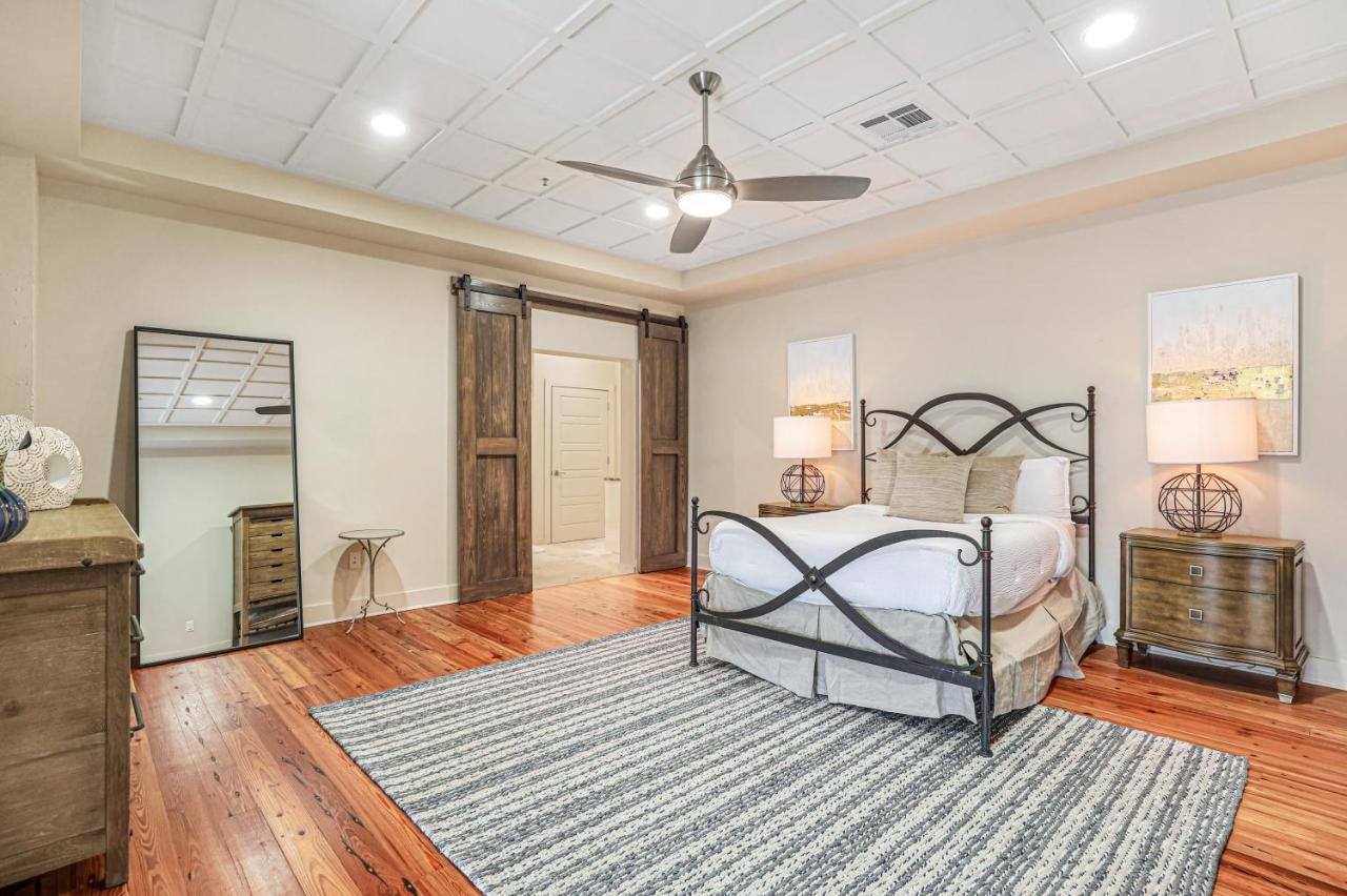 2 Bedroom Elegant Condos In Downtown ニューオーリンズ エクステリア 写真