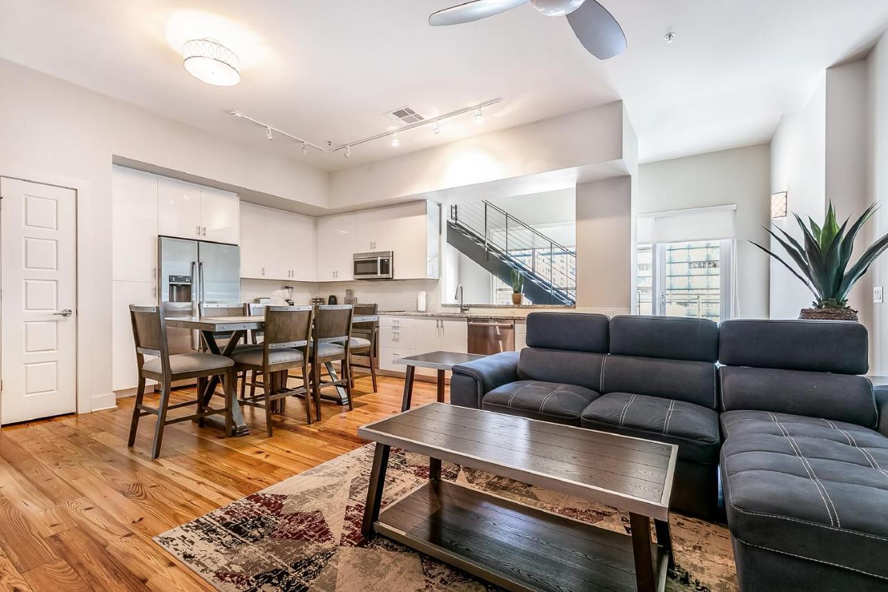 2 Bedroom Elegant Condos In Downtown ニューオーリンズ エクステリア 写真