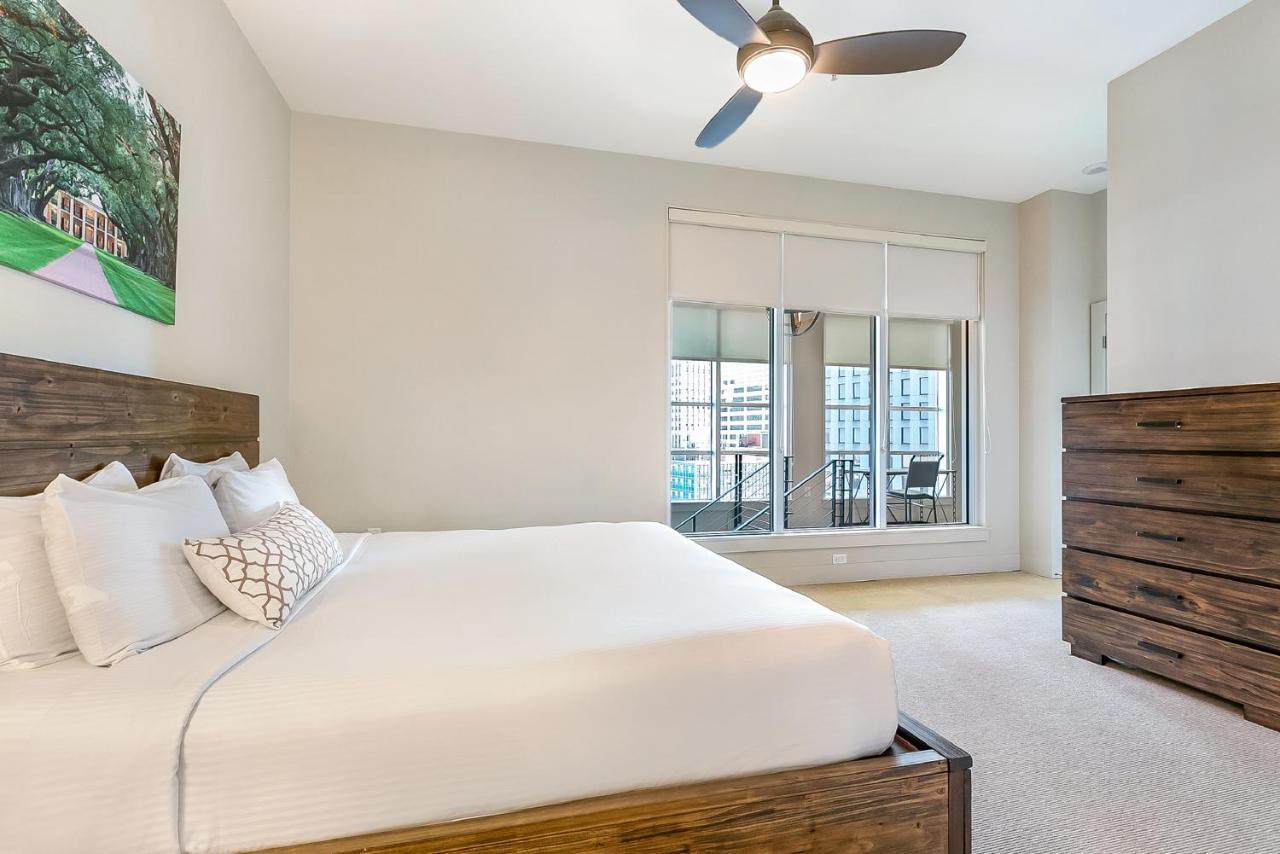 2 Bedroom Elegant Condos In Downtown ニューオーリンズ エクステリア 写真