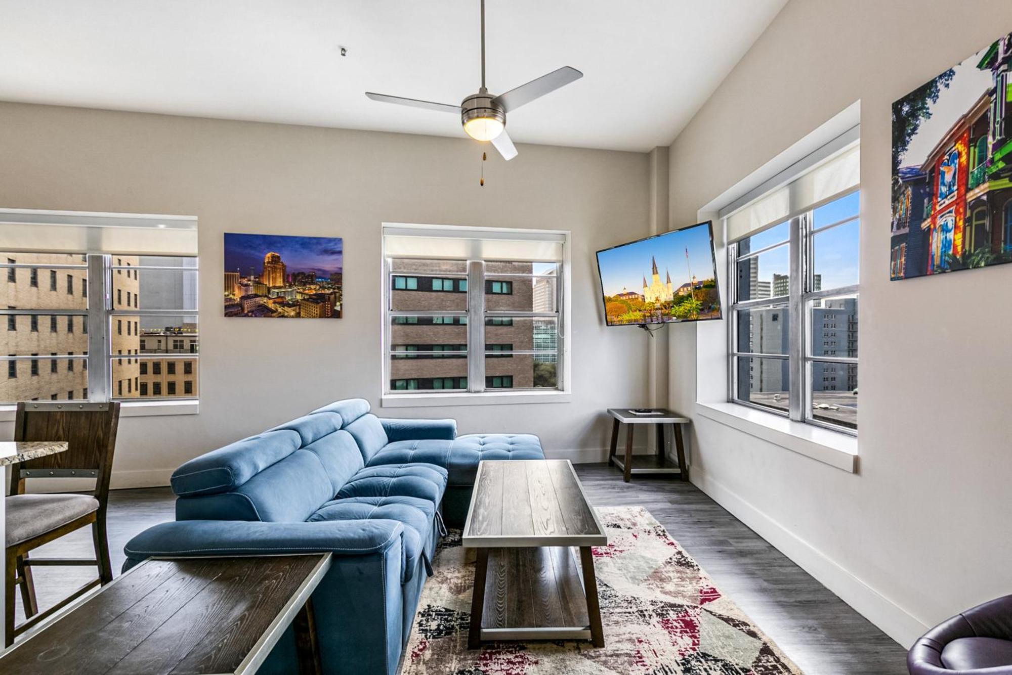 2 Bedroom Elegant Condos In Downtown ニューオーリンズ エクステリア 写真