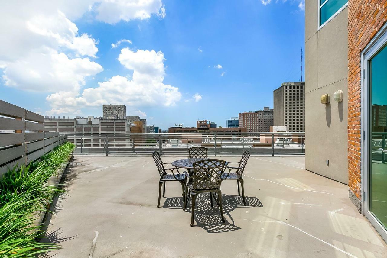 2 Bedroom Elegant Condos In Downtown ニューオーリンズ エクステリア 写真