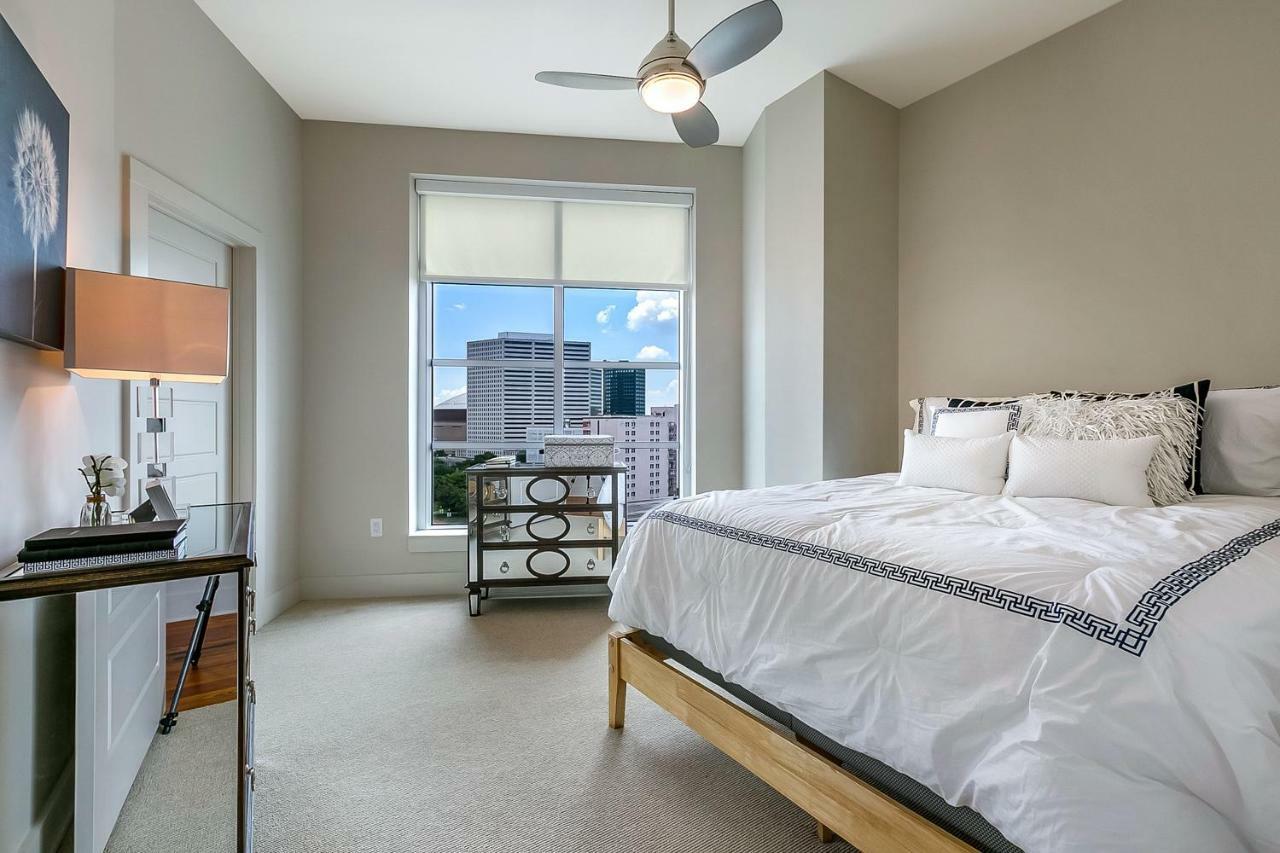 2 Bedroom Elegant Condos In Downtown ニューオーリンズ エクステリア 写真